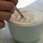 O que a ciência diz dos benefícios e malefícios do café