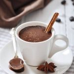 5 receitas diferentonas de chocolate quente para você se esquentar hoje